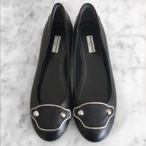 Authentic Classic Balenciaga low heel flats